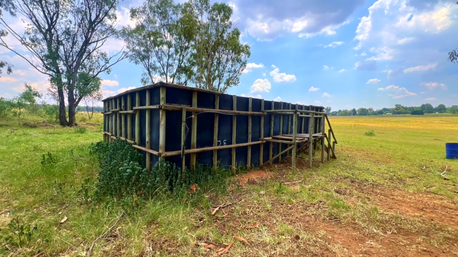 4 Bedroom Property for Sale in Walker Fruit Farms Gauteng