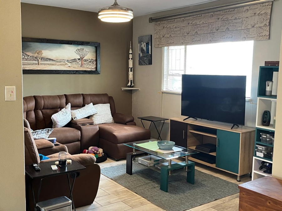 3 Bedroom Property for Sale in Illiondale Gauteng