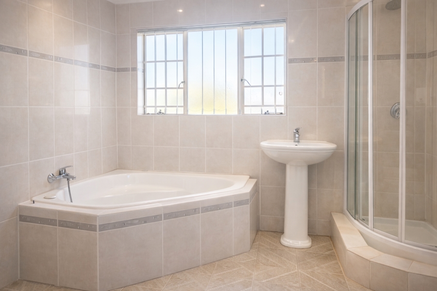 To Let 4 Bedroom Property for Rent in Witpoortjie Gauteng