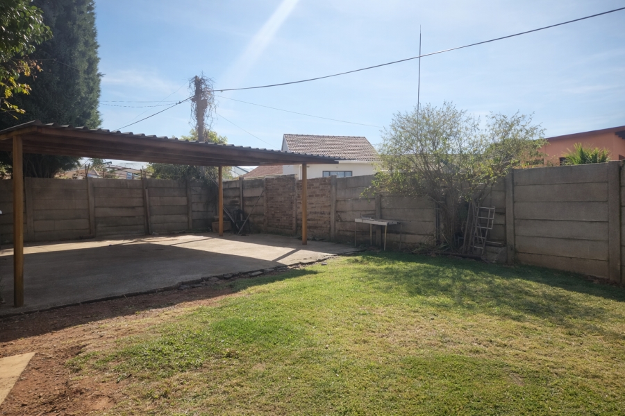 To Let 4 Bedroom Property for Rent in Witpoortjie Gauteng