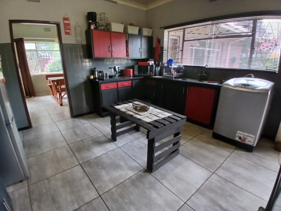 4 Bedroom Property for Sale in Selcourt Gauteng