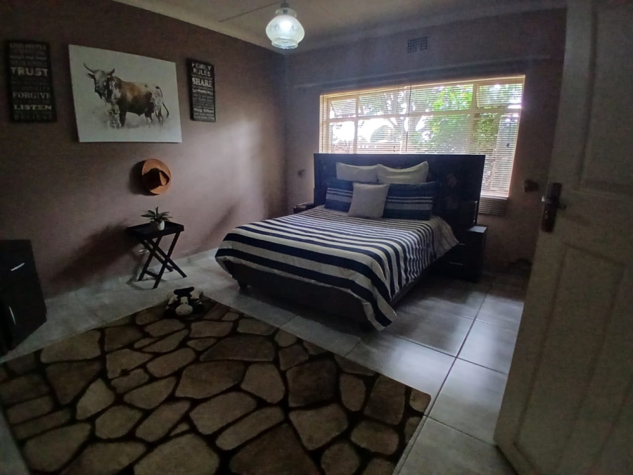 4 Bedroom Property for Sale in Selcourt Gauteng