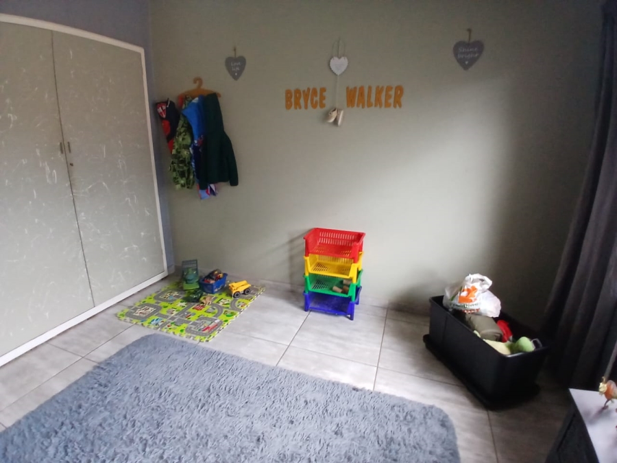 4 Bedroom Property for Sale in Selcourt Gauteng