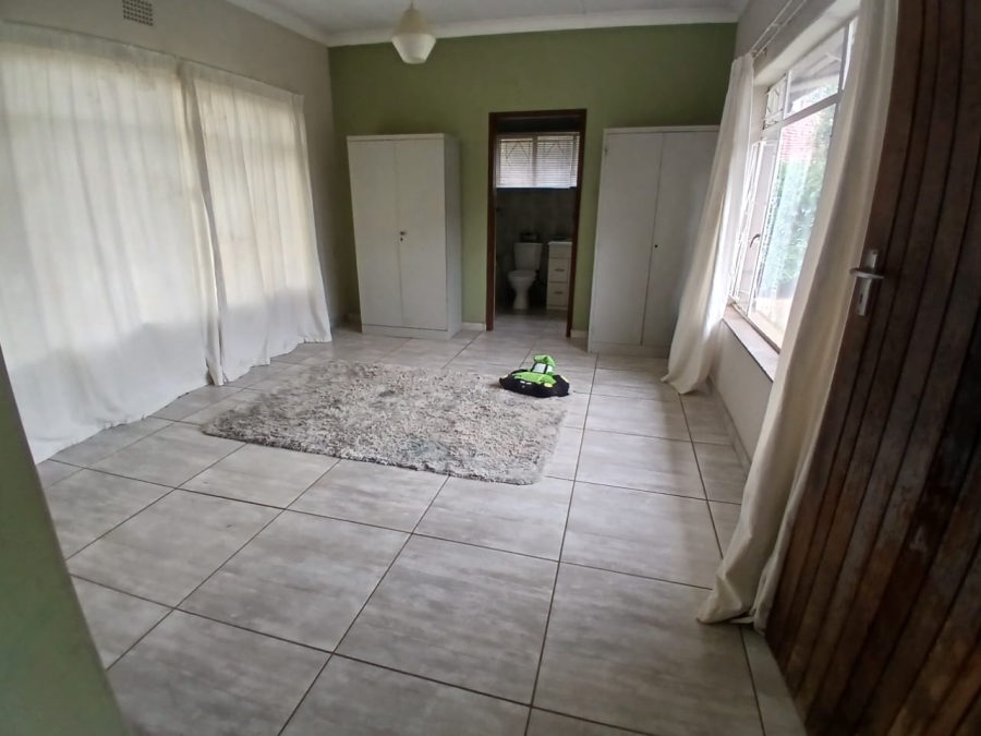 4 Bedroom Property for Sale in Selcourt Gauteng