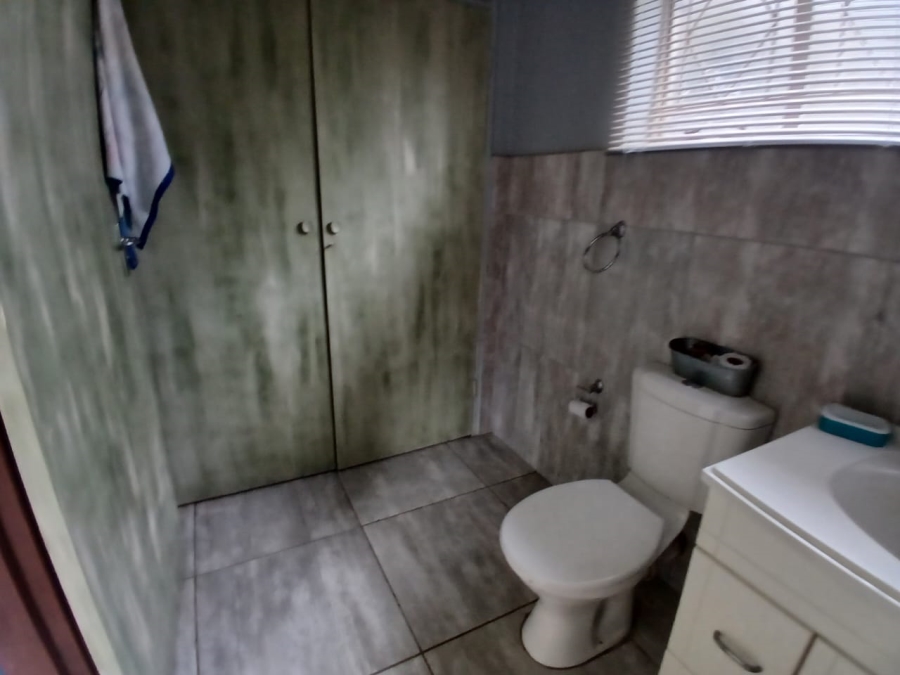 4 Bedroom Property for Sale in Selcourt Gauteng