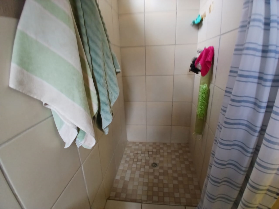 4 Bedroom Property for Sale in Selcourt Gauteng