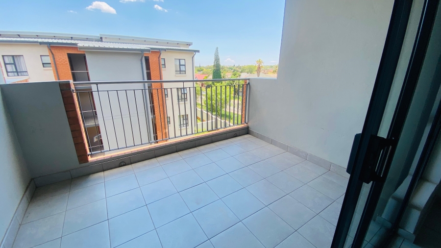 3 Bedroom Property for Sale in Glen Marais Gauteng
