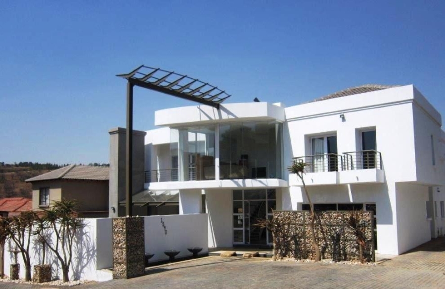 5 Bedroom Property for Sale in Waterkloof Ridge Gauteng