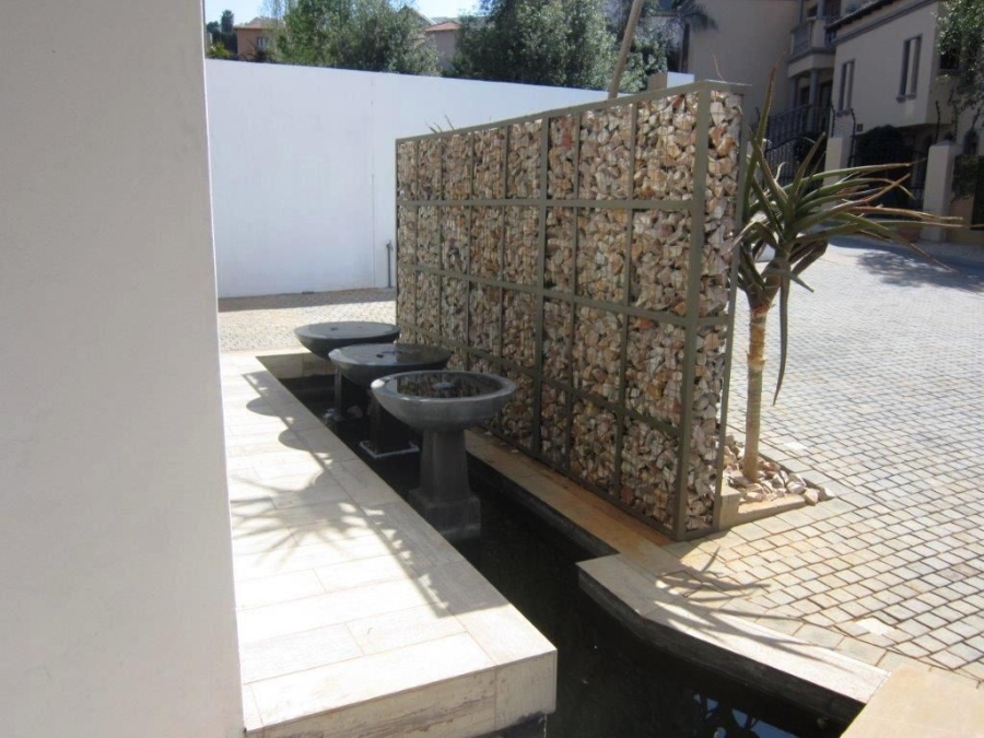 5 Bedroom Property for Sale in Waterkloof Ridge Gauteng