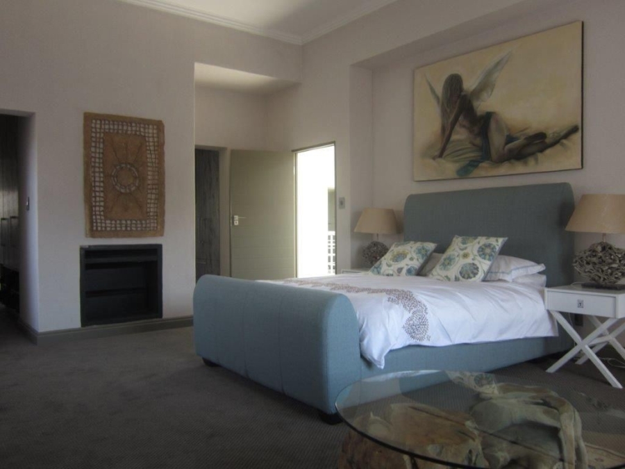 5 Bedroom Property for Sale in Waterkloof Ridge Gauteng