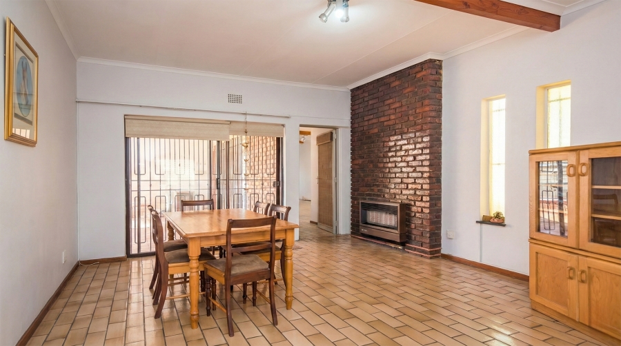 4 Bedroom Property for Sale in Helderkruin Gauteng