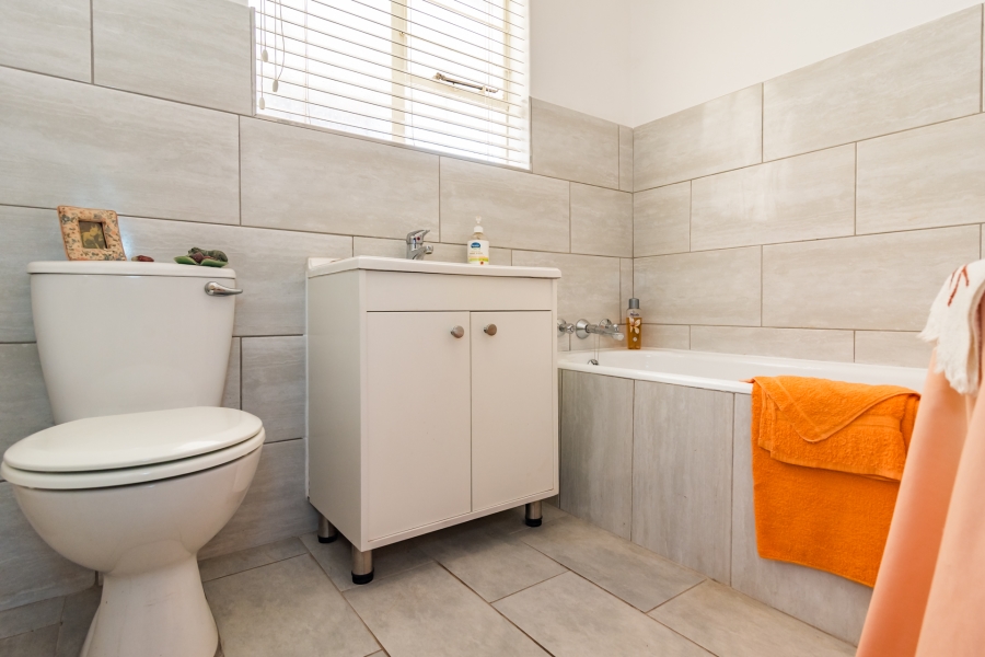 4 Bedroom Property for Sale in Helderkruin Gauteng