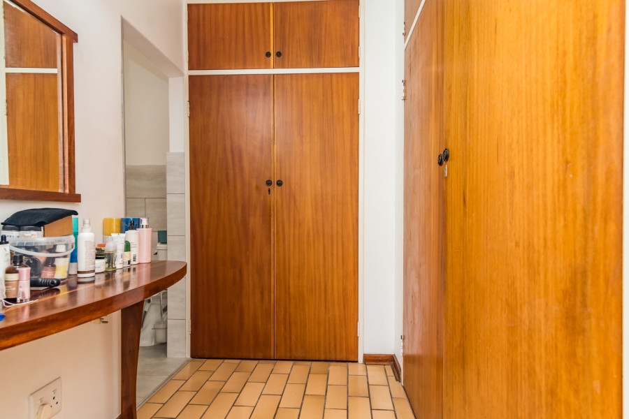 4 Bedroom Property for Sale in Helderkruin Gauteng