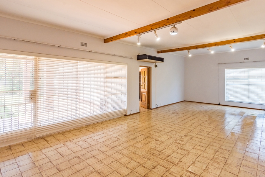 4 Bedroom Property for Sale in Helderkruin Gauteng