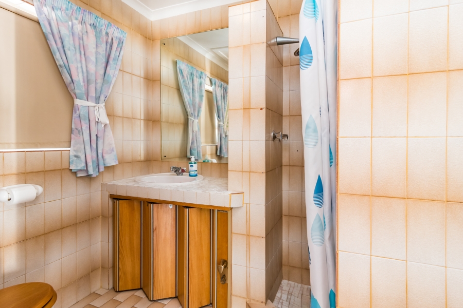 4 Bedroom Property for Sale in Helderkruin Gauteng