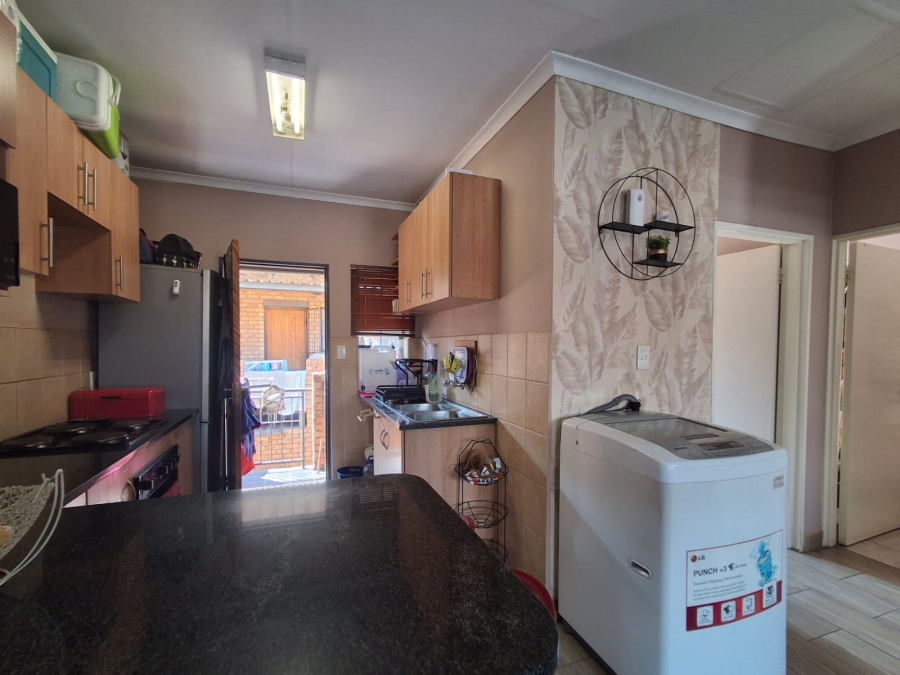 2 Bedroom Property for Sale in Elspark Gauteng