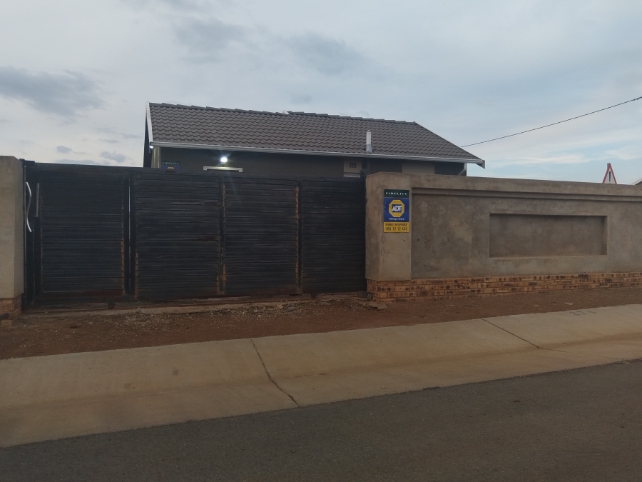 2 Bedroom Property for Sale in Savanna City Gauteng