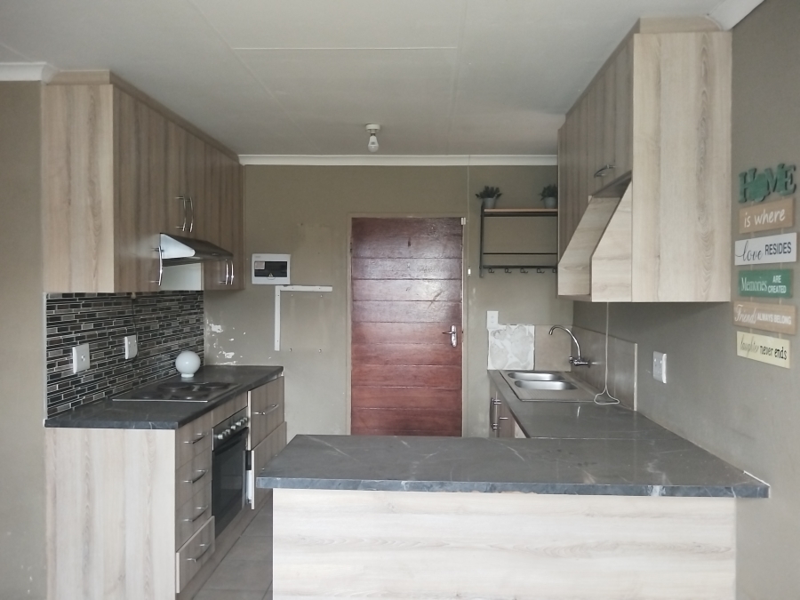 2 Bedroom Property for Sale in Savanna City Gauteng