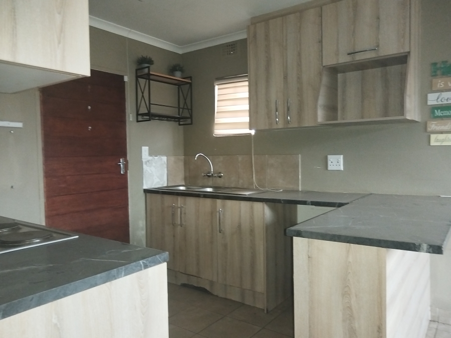 2 Bedroom Property for Sale in Savanna City Gauteng