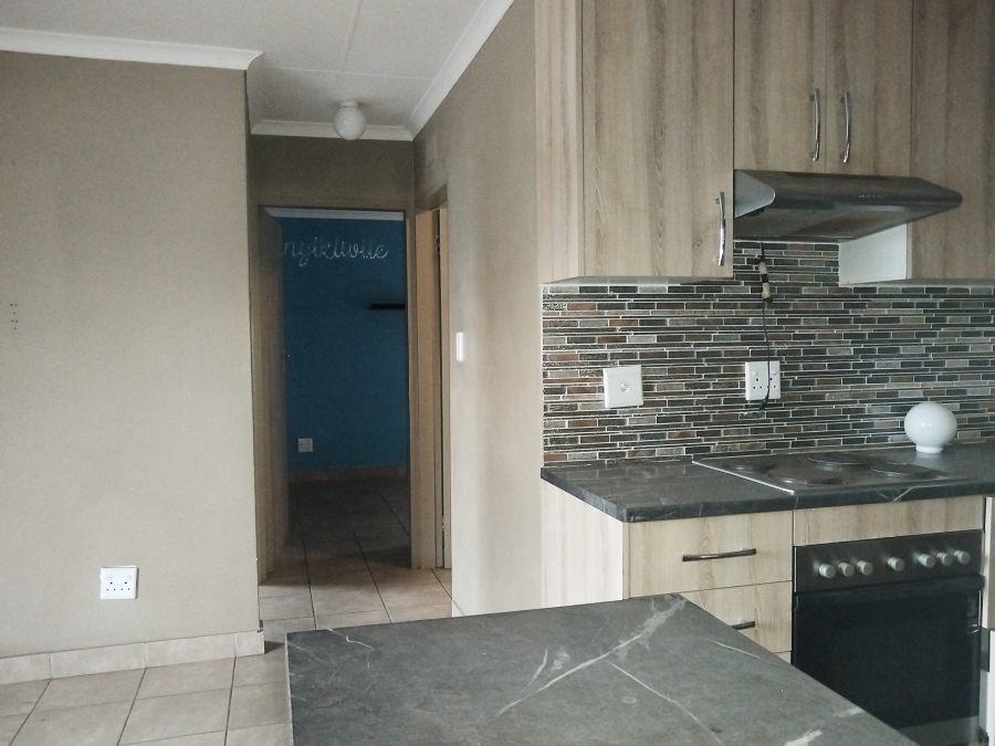 2 Bedroom Property for Sale in Savanna City Gauteng