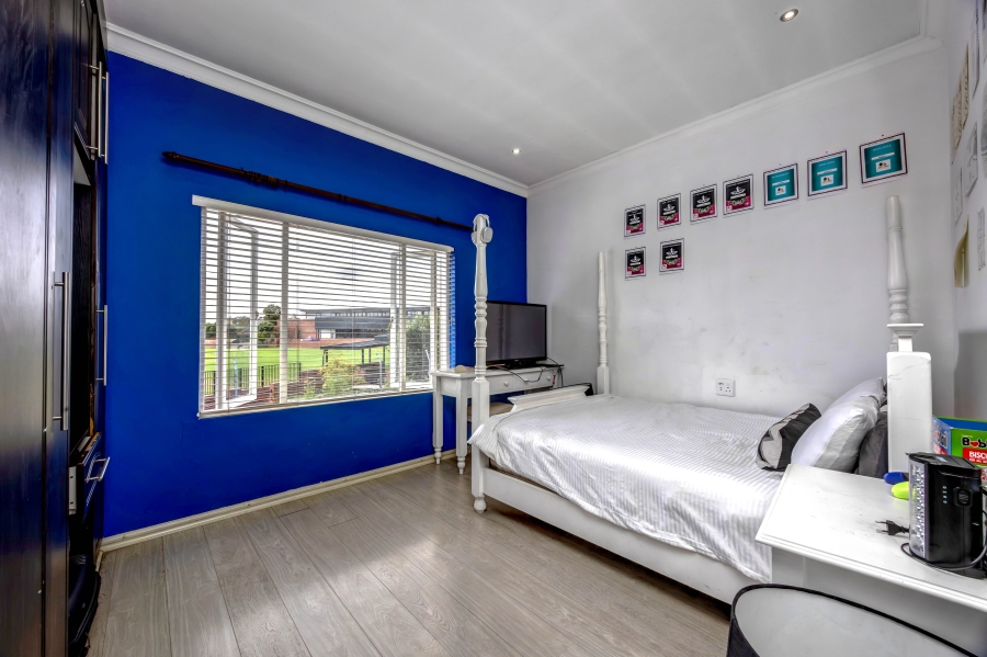 To Let 6 Bedroom Property for Rent in Broadacres Gauteng