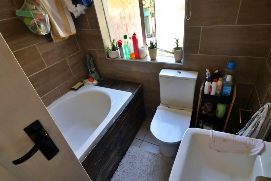 3 Bedroom Property for Sale in Birchleigh North Gauteng