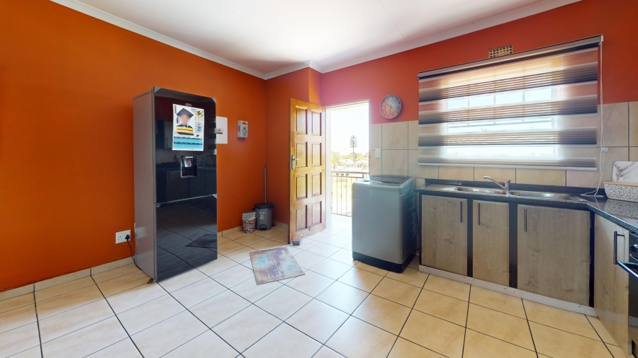 2 Bedroom Property for Sale in Ravenswood Gauteng