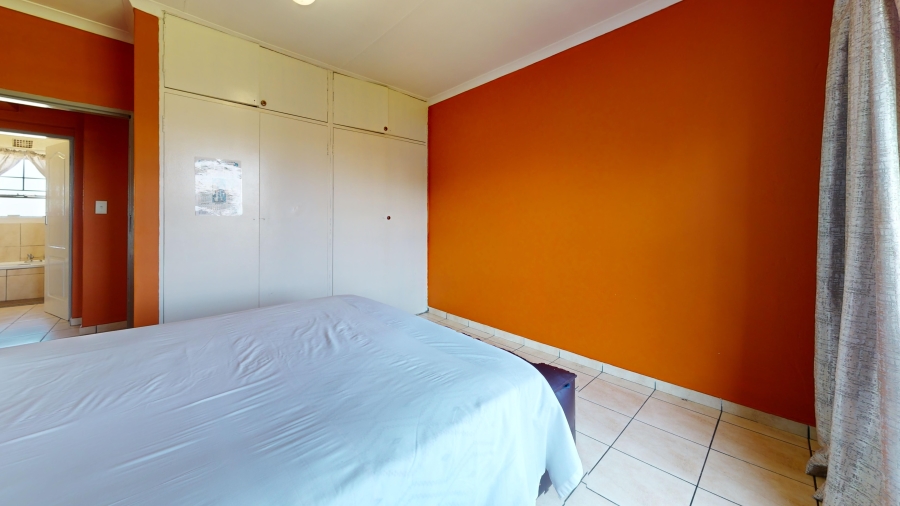 2 Bedroom Property for Sale in Ravenswood Gauteng