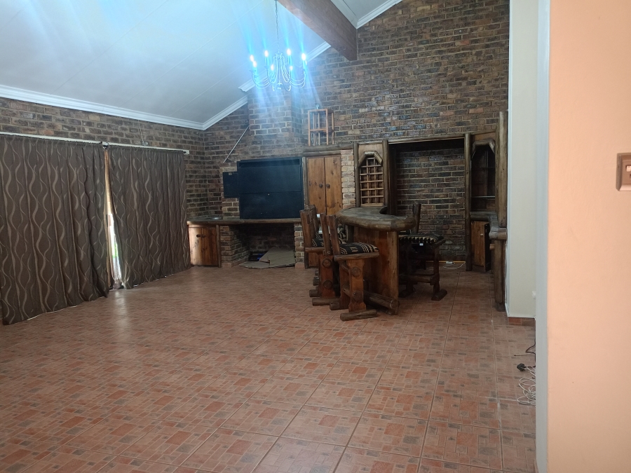 3 Bedroom Property for Sale in Falcon Ridge Gauteng