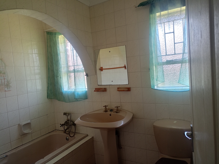 3 Bedroom Property for Sale in Falcon Ridge Gauteng