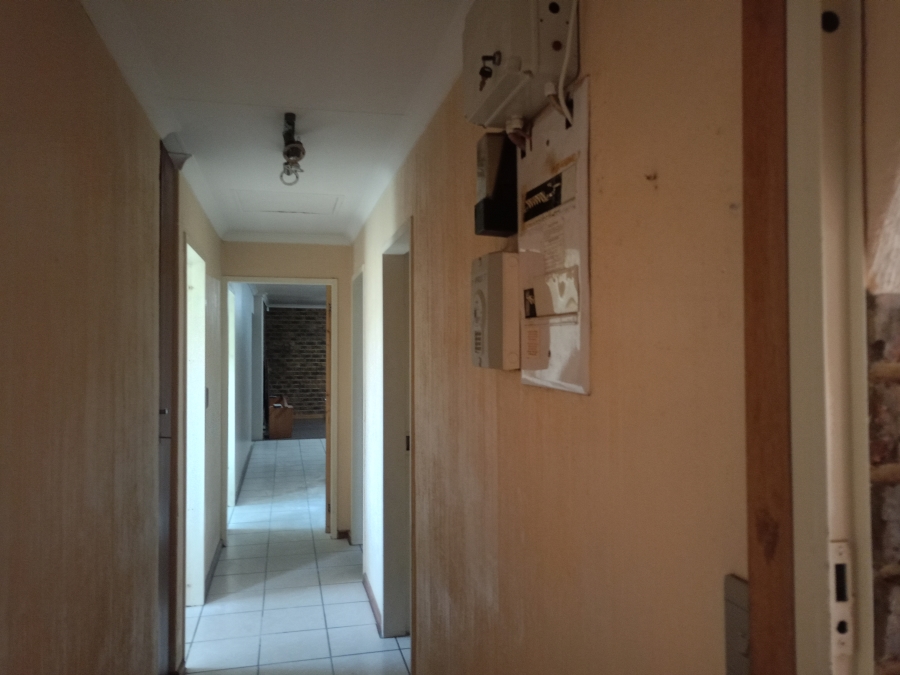 3 Bedroom Property for Sale in Falcon Ridge Gauteng