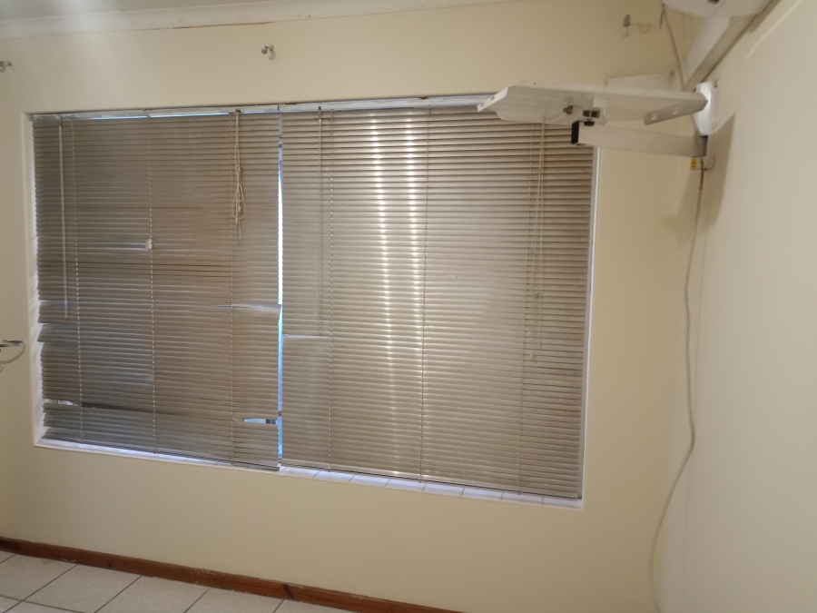 3 Bedroom Property for Sale in Falcon Ridge Gauteng