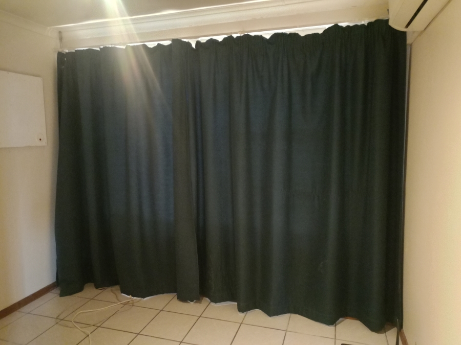 3 Bedroom Property for Sale in Falcon Ridge Gauteng