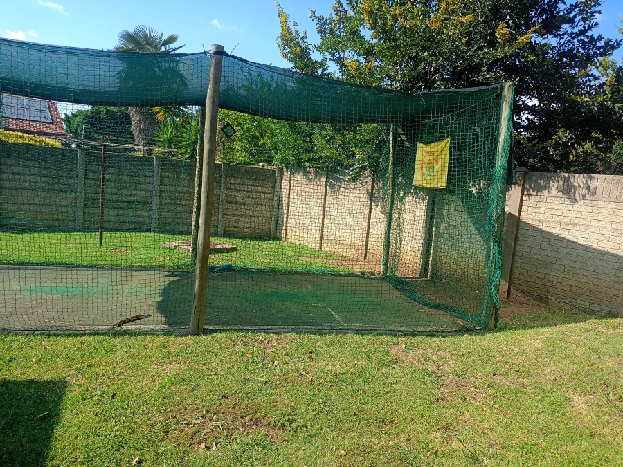 3 Bedroom Property for Sale in Falcon Ridge Gauteng