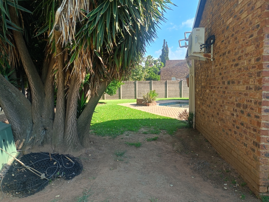 3 Bedroom Property for Sale in Falcon Ridge Gauteng