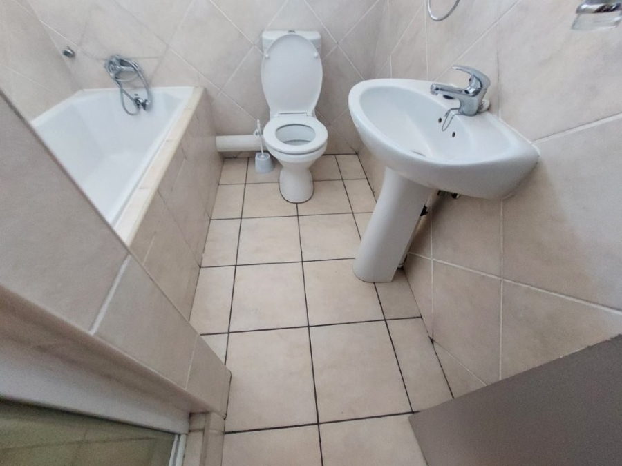 2 Bedroom Property for Sale in Vanderbijlpark SE 4 Gauteng