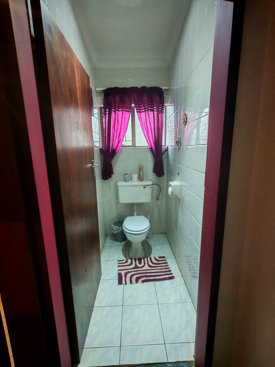 To Let 4 Bedroom Property for Rent in Patryshoek A H Gauteng