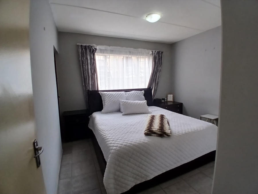 2 Bedroom Property for Sale in Parkrand Gauteng