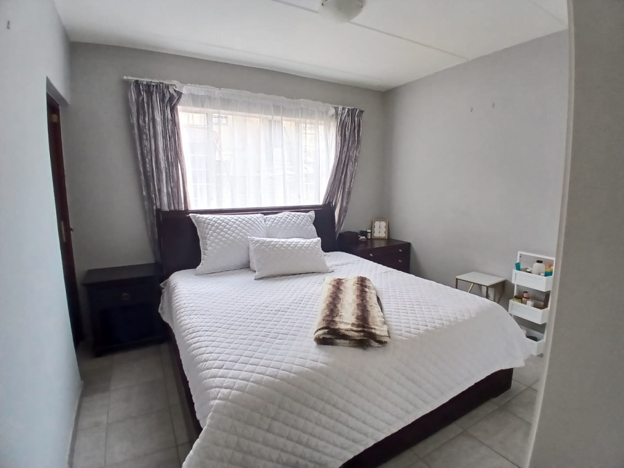 2 Bedroom Property for Sale in Parkrand Gauteng