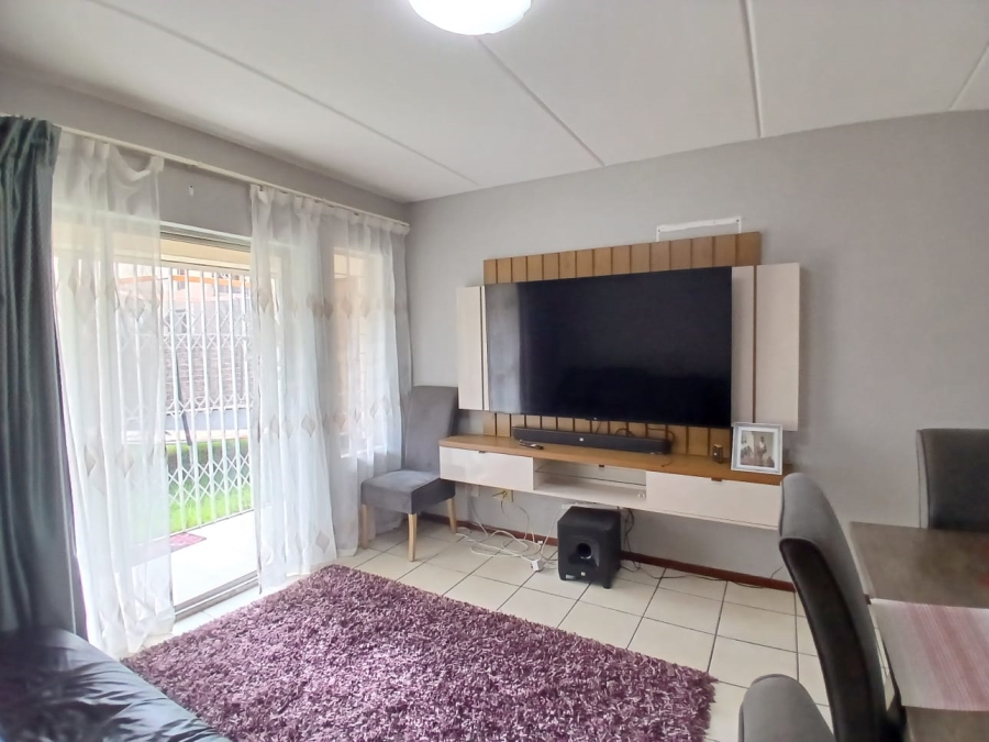 2 Bedroom Property for Sale in Parkrand Gauteng