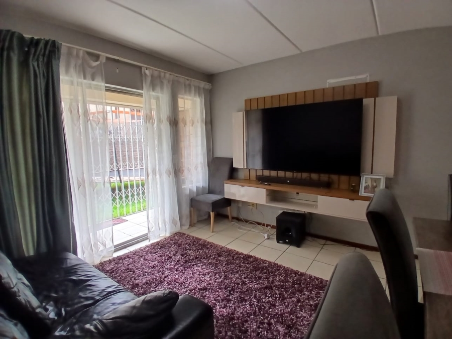 2 Bedroom Property for Sale in Parkrand Gauteng