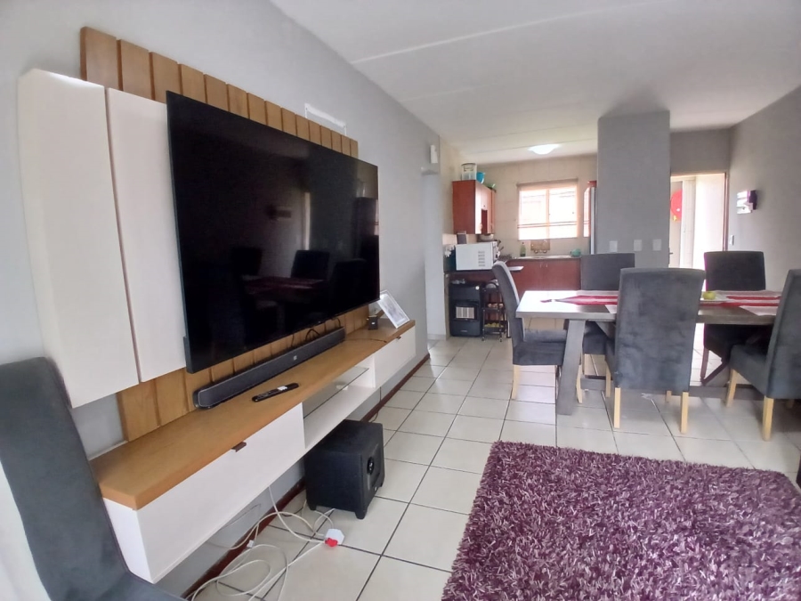 2 Bedroom Property for Sale in Parkrand Gauteng