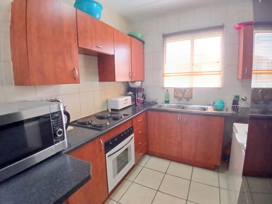 2 Bedroom Property for Sale in Parkrand Gauteng