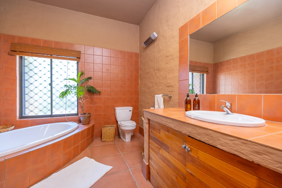 4 Bedroom Property for Sale in Chartwell Gauteng