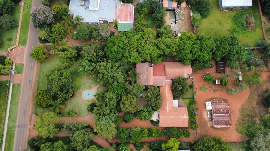 6 Bedroom Property for Sale in Heatherdale AH Gauteng