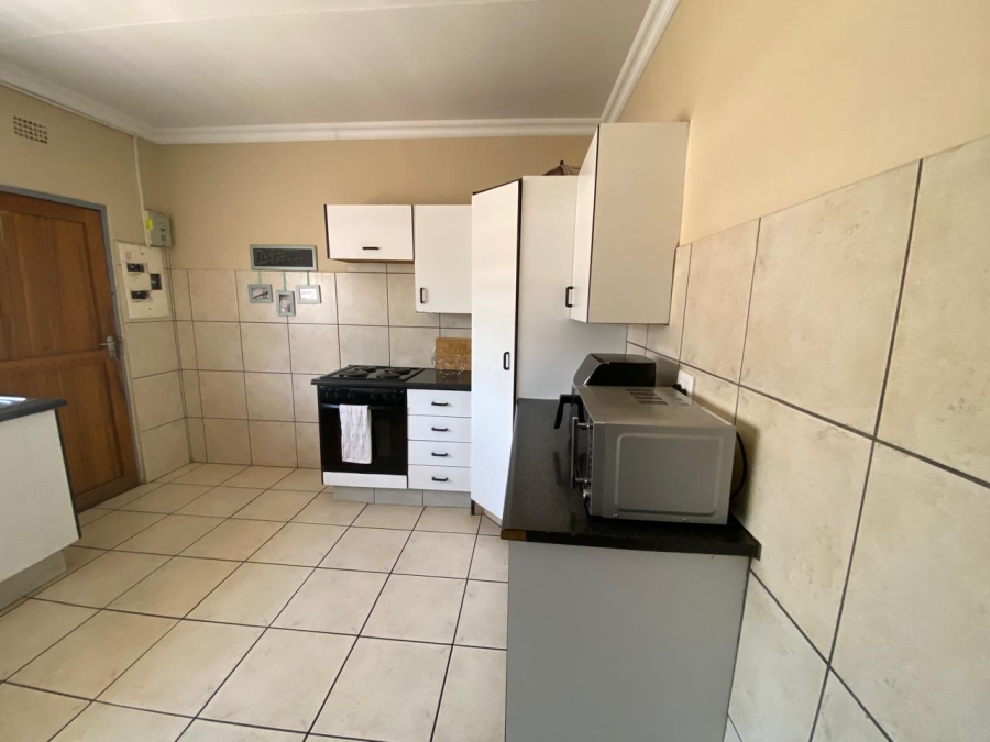 2 Bedroom Property for Sale in Vanderbijlpark CW 5 Gauteng