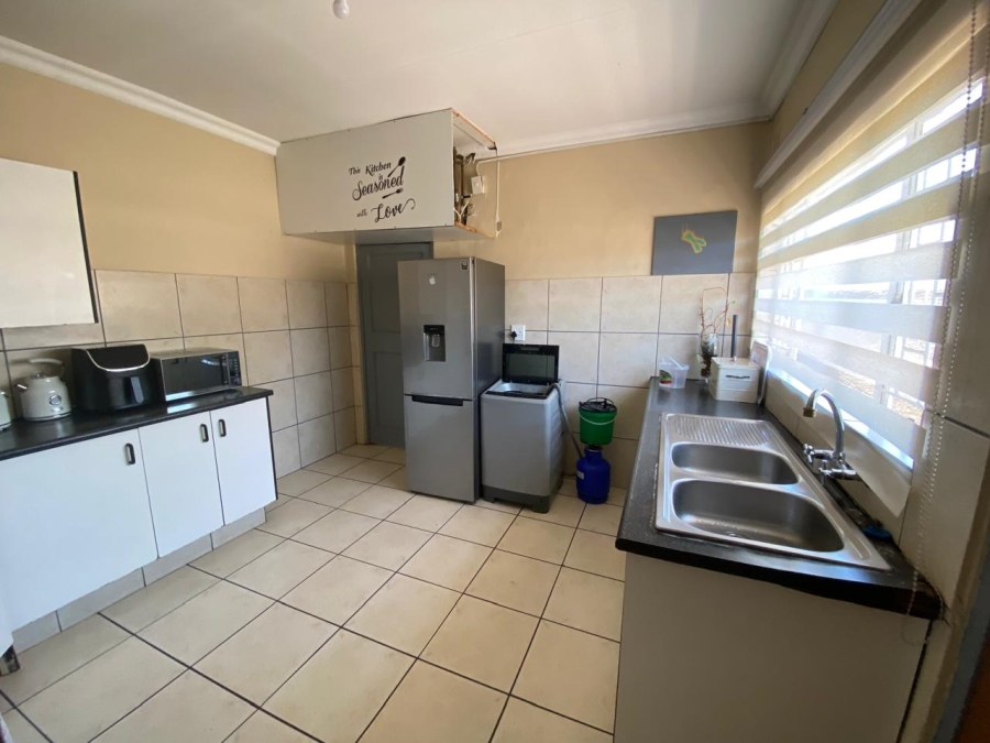 2 Bedroom Property for Sale in Vanderbijlpark CW 5 Gauteng