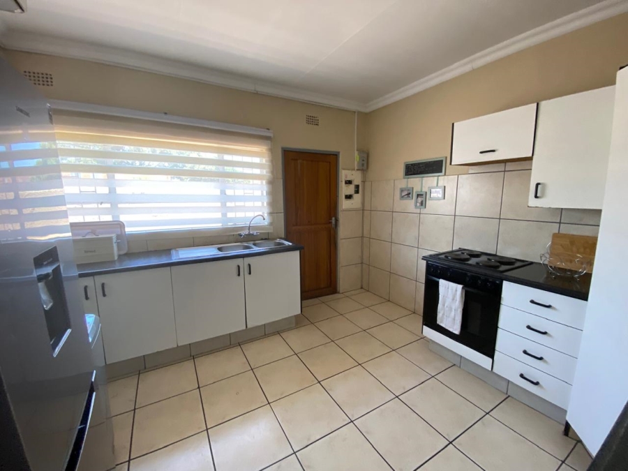 2 Bedroom Property for Sale in Vanderbijlpark CW 5 Gauteng
