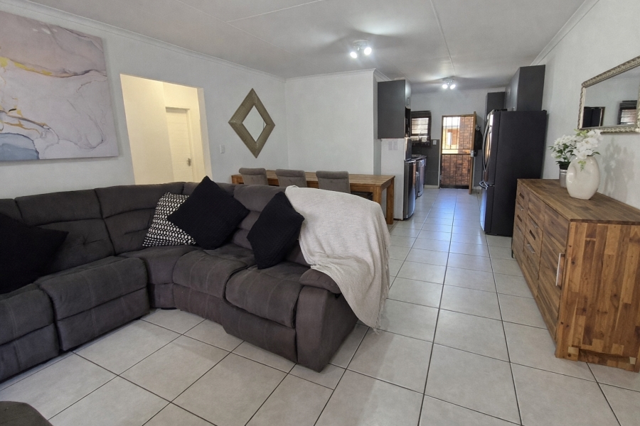 3 Bedroom Property for Sale in Ravenswood Gauteng