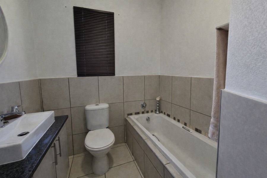 3 Bedroom Property for Sale in Ravenswood Gauteng